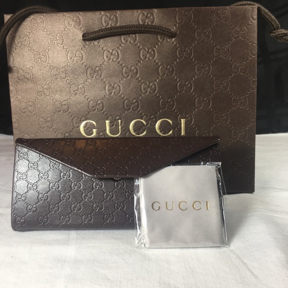 Gucci NEW sunglass case,cleaning cloth & Gucci bag - Picture 2 of 7